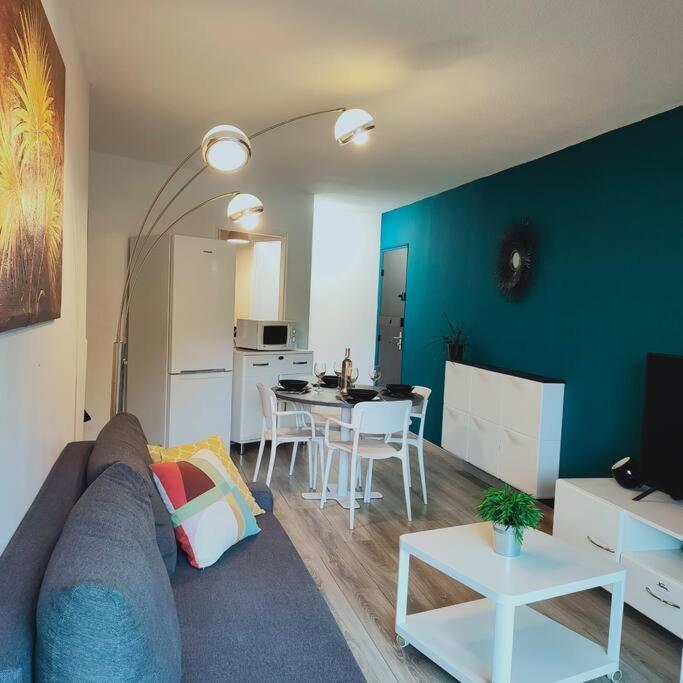Farniente Riviera Apartment Манделю-ла-Напул Екстериор снимка